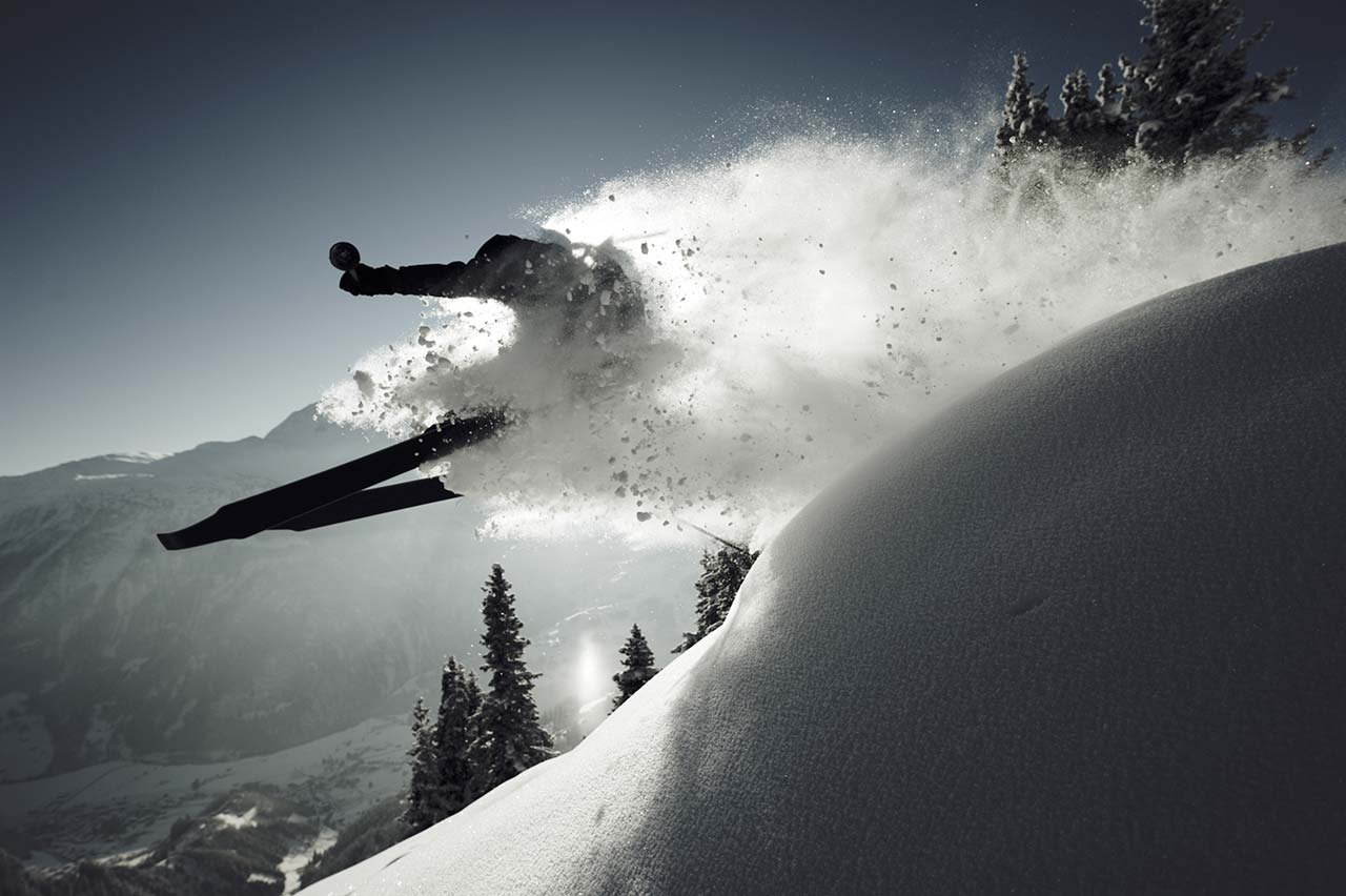 hero image - skier